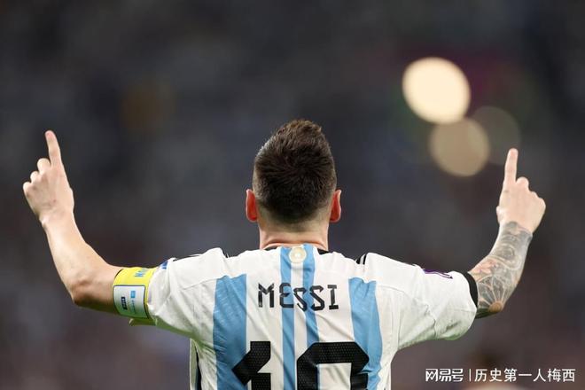 梅西迎来五赛季高光表现，加拿大队球迷沸腾！